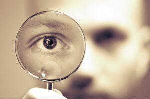 quando il sospetto distorce la realtà